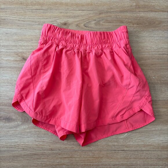 Lululemon Athletic Track That Mid Rise Short 5” Lined Lip Gloss Women’s Size 4 - Picture 1 of 8